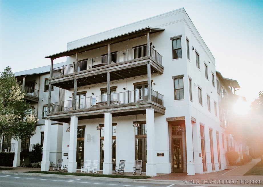 29 Water St unit 8, Carlton Landing, OK 74432 - photo 1