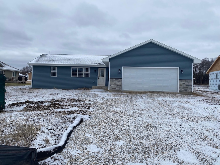 1050 Plum Ct, Janesville, WI 53546 - photo 1