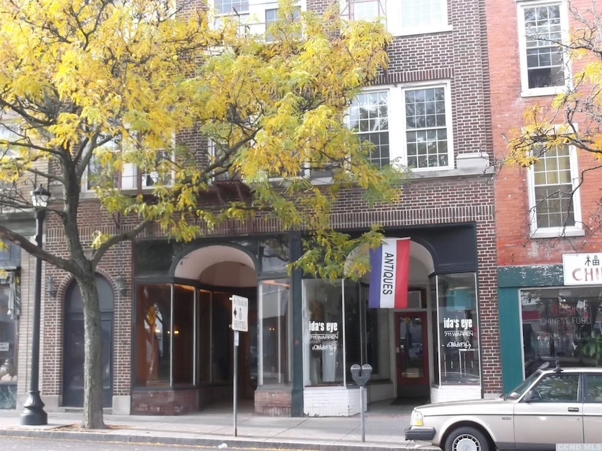 711 Warren St unit 3, Hudson, NY 12534 - photo 1