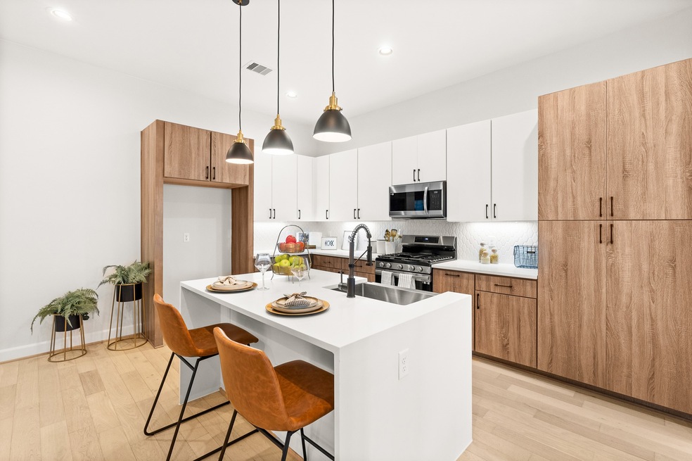 4804 Abbadean Dr, Houston, TX 77018 - photo 1