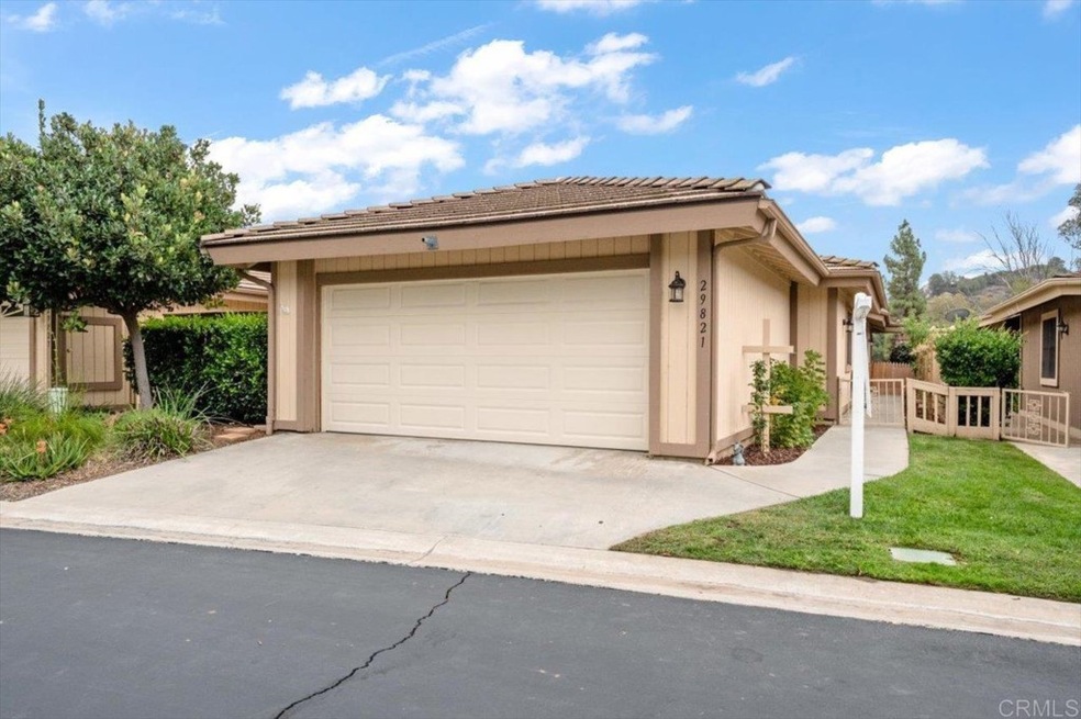 29821 Circle r Creek Ln, Escondido, CA 92026 - photo 1