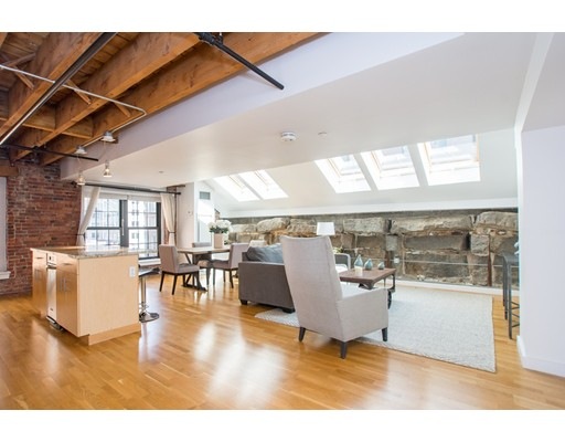 99-105 Broad St unit 6 B, Boston, MA 02110 - photo 1
