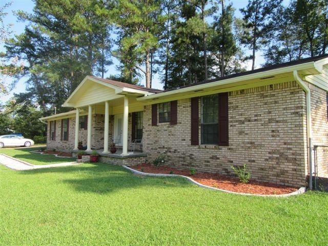 Exterior 4