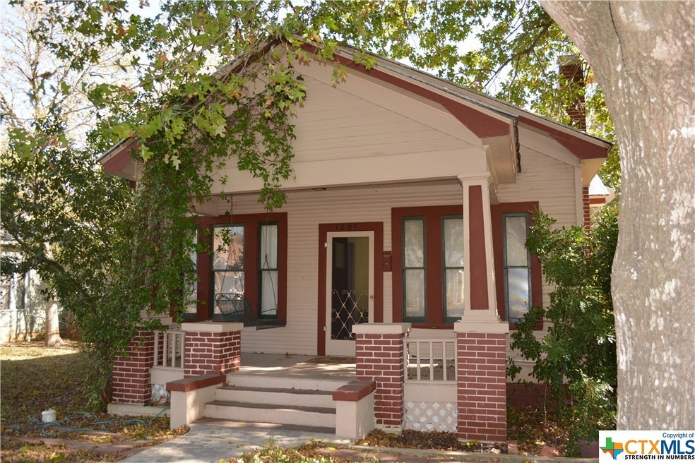 1207 W San Antonio St, San Marcos, TX 78666 - photo 1