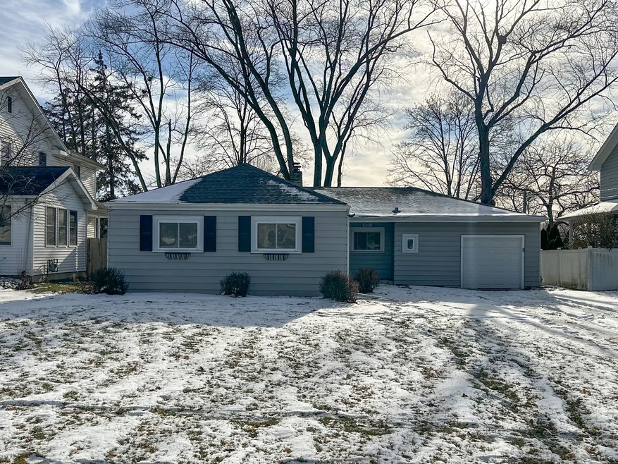 806 E Evergreen St, Wheaton, IL 60187 - photo 1