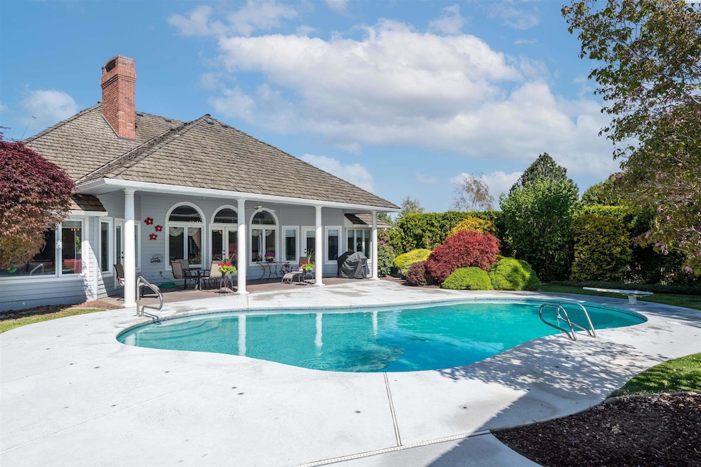 1903 S Zinser St, Kennewick, WA 99338 - photo 1