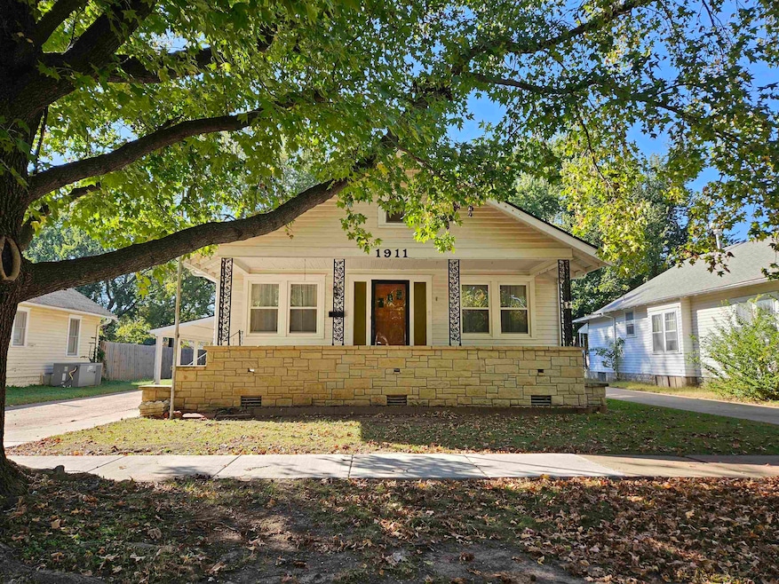 1911 Fuller St, Winfield, KS 67156 - photo 1