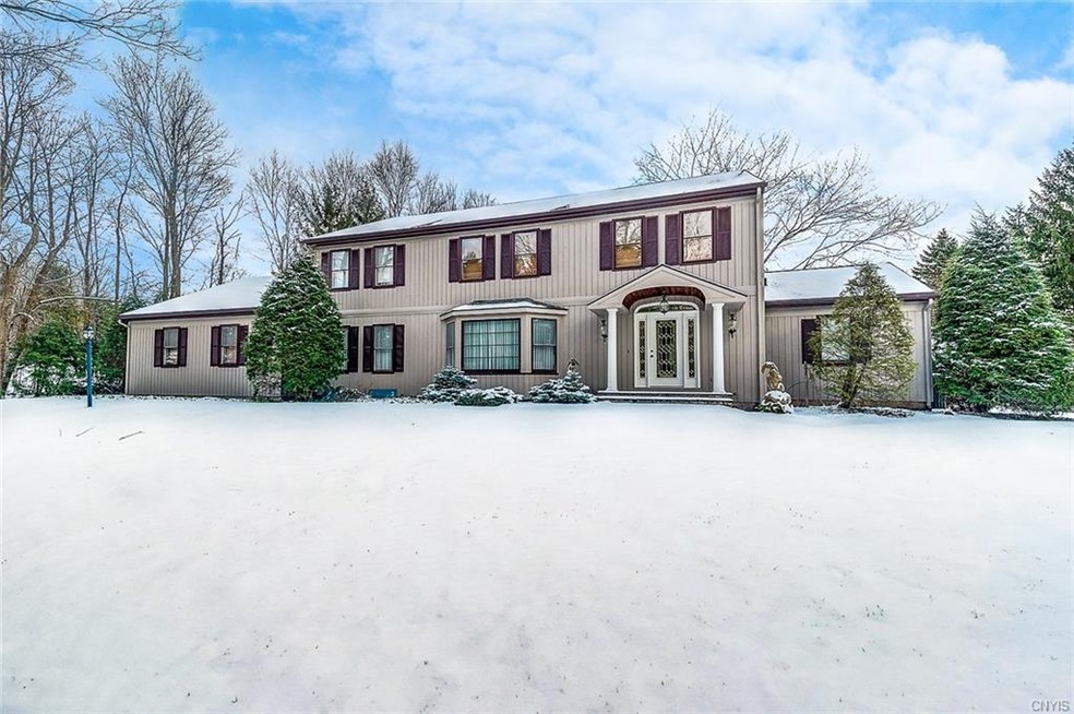 Classic Very Beautiful 5BDRM,2.5 BATHS transitiona