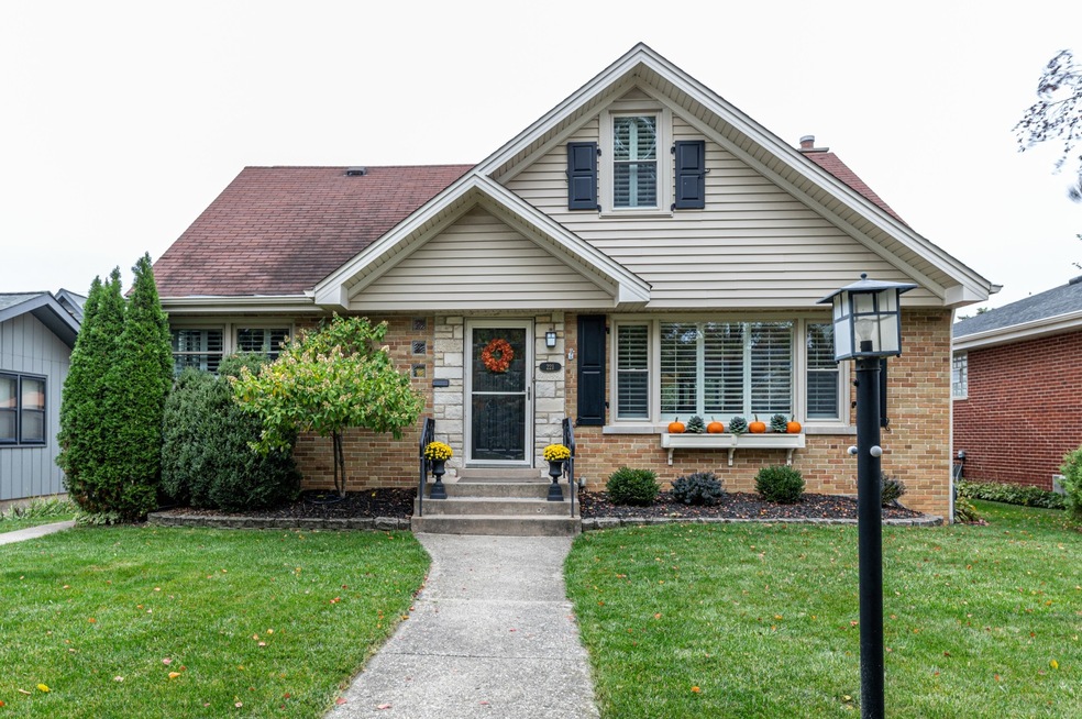 221 Nottingham Ave, Glenview, IL 60025 - photo 1