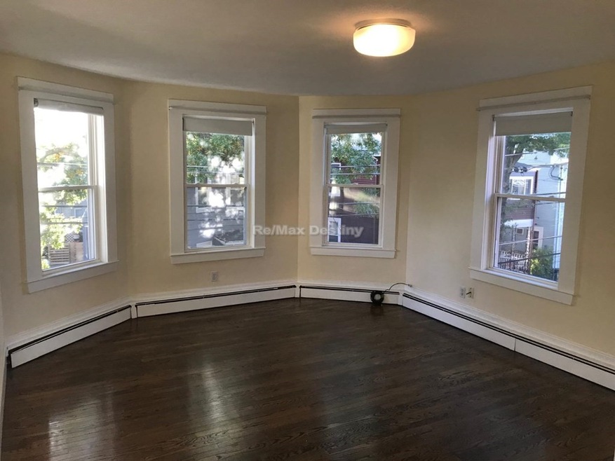 14 Line St unit 2, Somerville, MA 02143 - photo 1