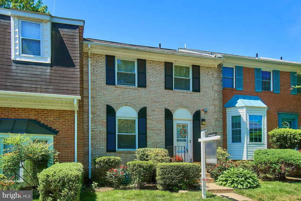 6011 Ticonderoga Ct, Burke, VA 22015 - photo 1