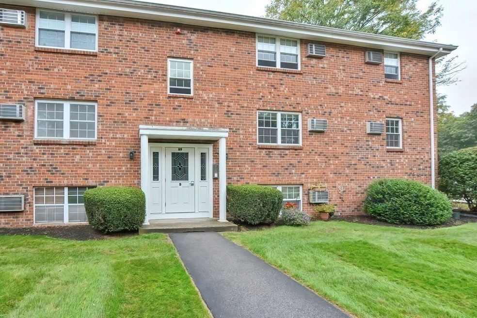 89 Pleasant St unit C3, Medfield, MA 02052 - photo 1