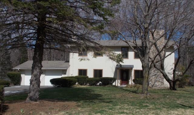 14 Arbutus Ln, Trumbull, CT 06611 - photo 1