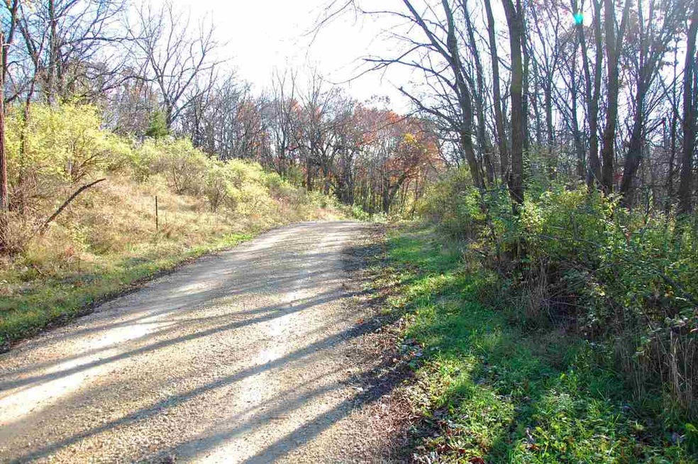 L3 Alpine Rd, Brooklyn, WI 53521 - photo 1