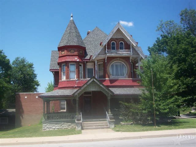 106 S Wayne Rd, Warren, IN 46792 - photo 1