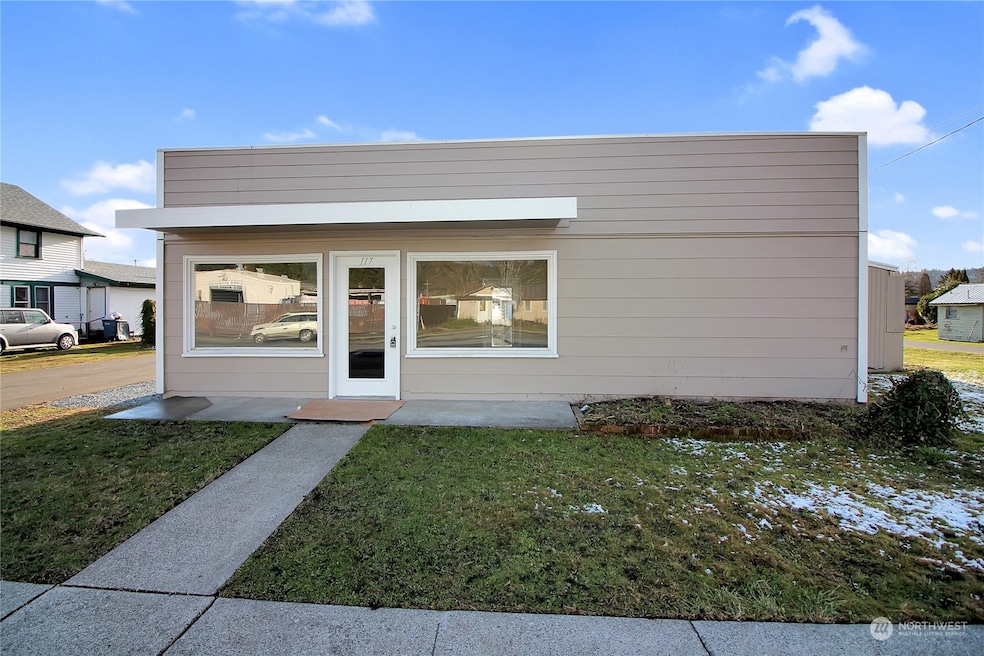 117 Eldredge Ave NW, Orting, WA 98360 - photo 1