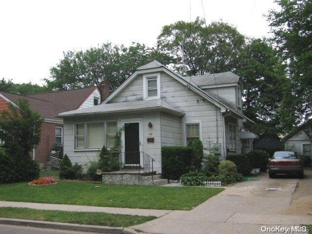62 E Greenwich Ave, Roosevelt, NY 11575 - photo 1