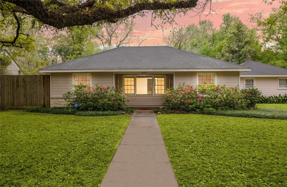 425 Hohldale St, Houston, TX 77091 - photo 1