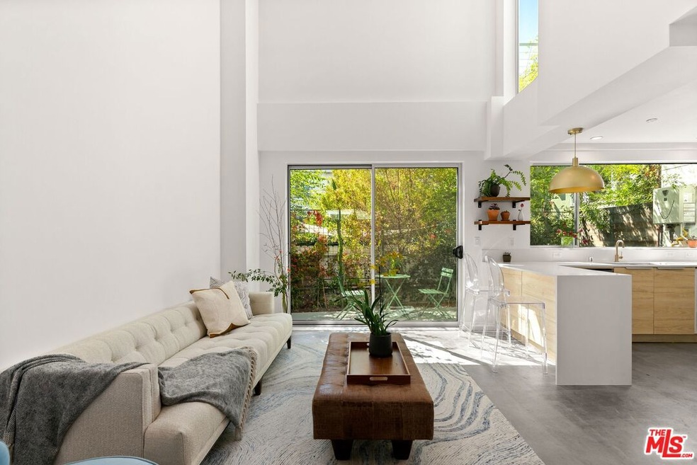 1244 14th St unit C, Santa Monica, CA 90404 - photo 1