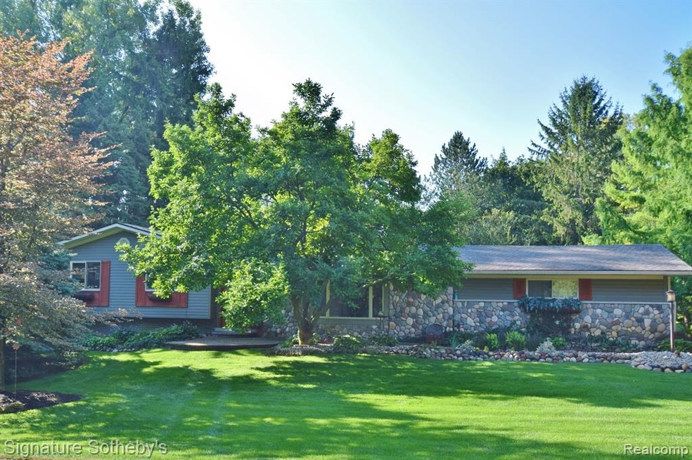 Welcome to 5939 Darb Lake Dr.