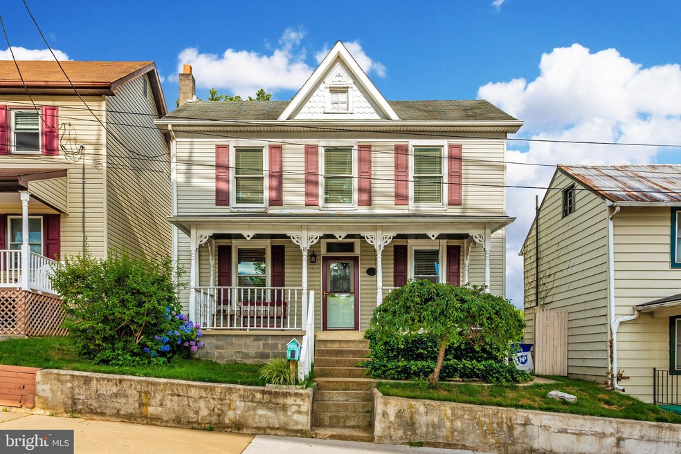 18 S Virginia Ave, Brunswick, MD 21716 - photo 1