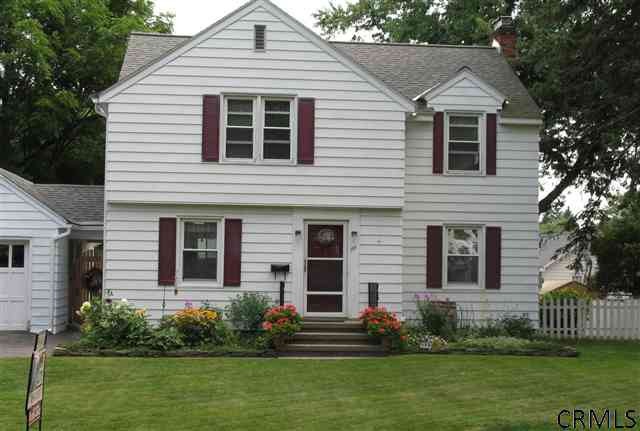 138 Seeley St, Schenectady, NY 12302 - photo 1