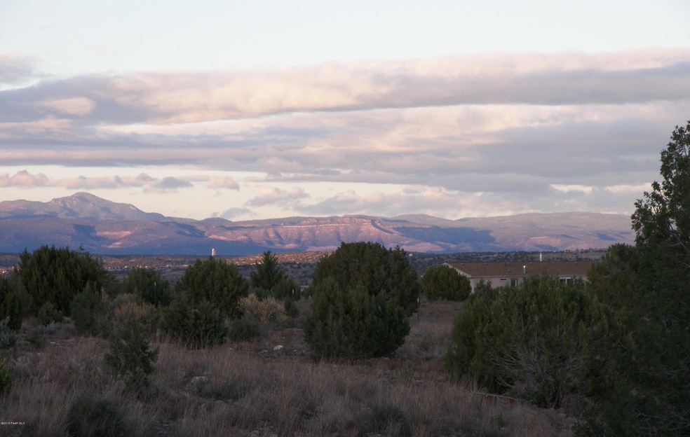 0 Juniper Ridge Rd unit 1014613, Paulden, AZ 86334 - photo 1