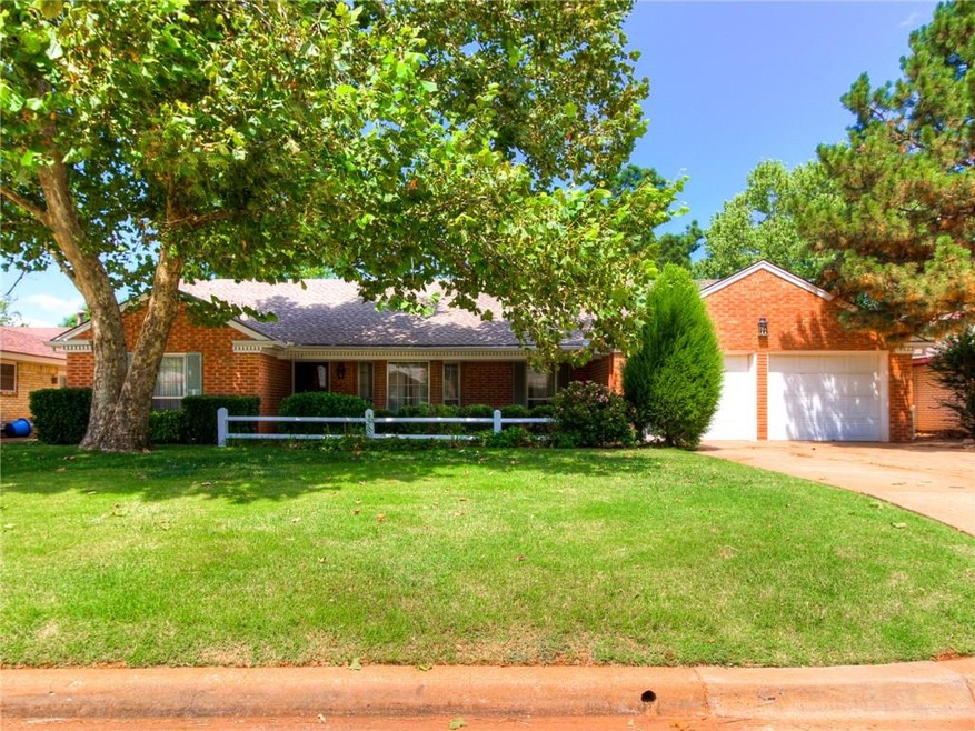 12017 Camelot Dr, Oklahoma City, OK 73120 - photo 1