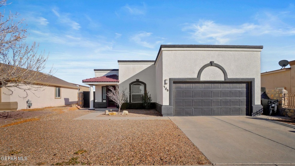 725 Desert Sage Dr, Horizon City, TX 79928 - photo 1