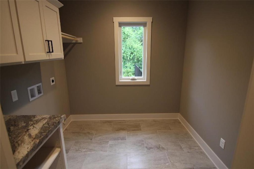 813 Blue Grama Ct, Raymore, MO 64083 - photo 1