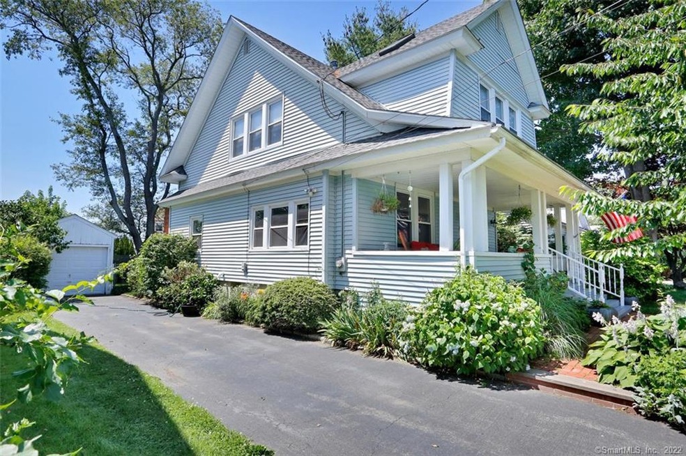 261 4th Ave, Stratford, CT 06615 - photo 1