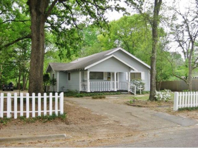 601 Townsend Ave, Nacogdoches, TX 75964 - photo 1