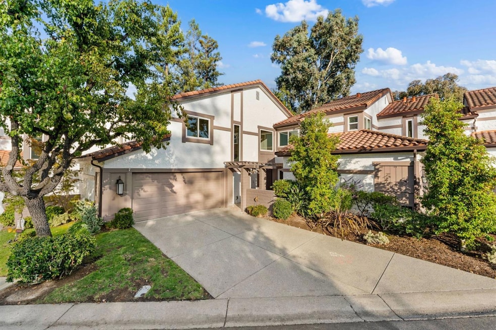 For Sale $1,688,888 • Co-Listing Agent