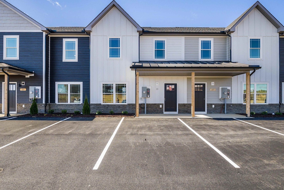 21 Barnyard Cir, Bridgewater, VA 22812 - photo 1