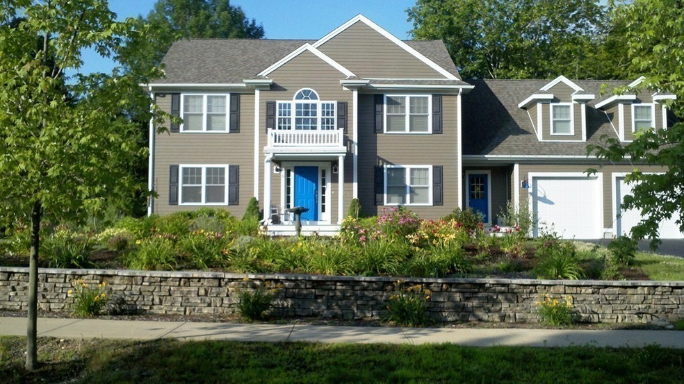 8 Strawberry Farm Rd, Marshfield, MA 02050 - photo 1