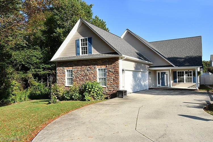 1381 Fort Place Ct, Winston Salem, NC 27127 - photo 1