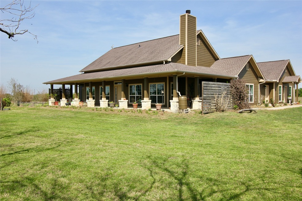 5115 Brandon Rd, East Bernard, TX 77435 - photo 1