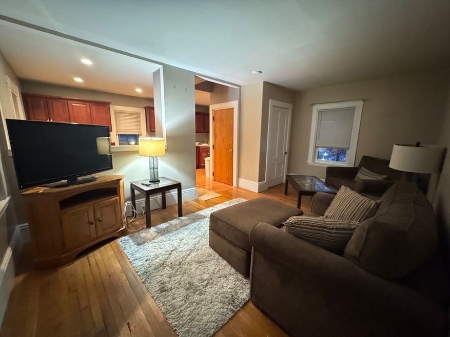 9 Elm St unit 2, Hingham, MA 02043 - photo 1