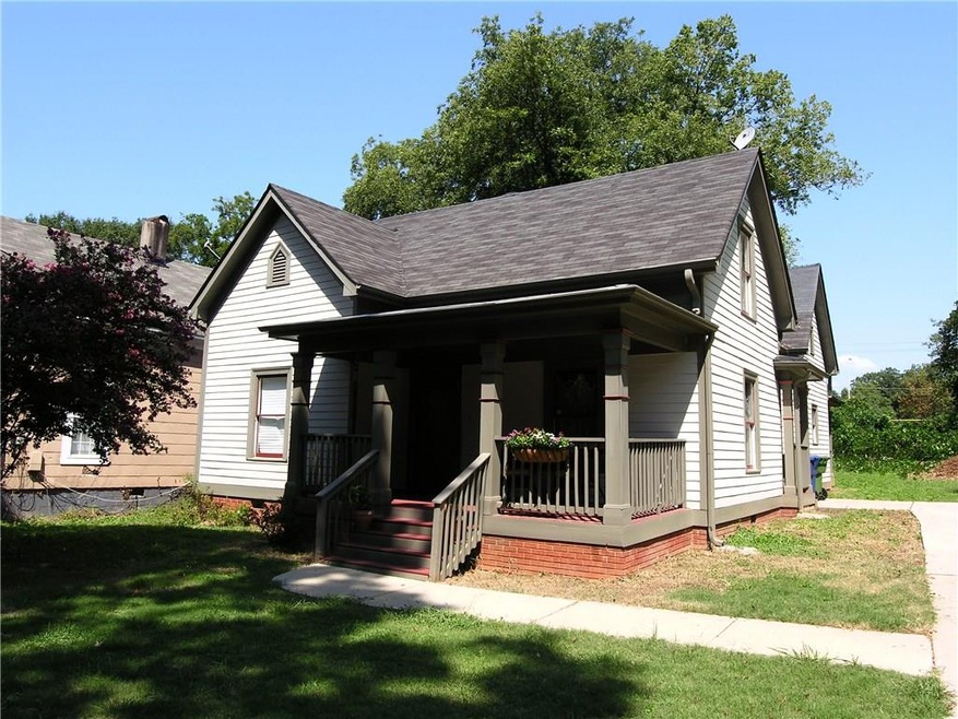 CHARMING BUNGALOW IN HISTORIC ADAIR PARK