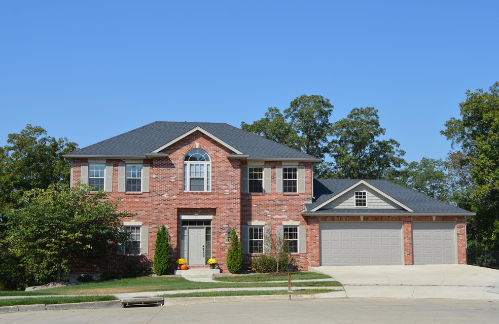 4 Bedroom 2-Story Walkout on 3 Acres