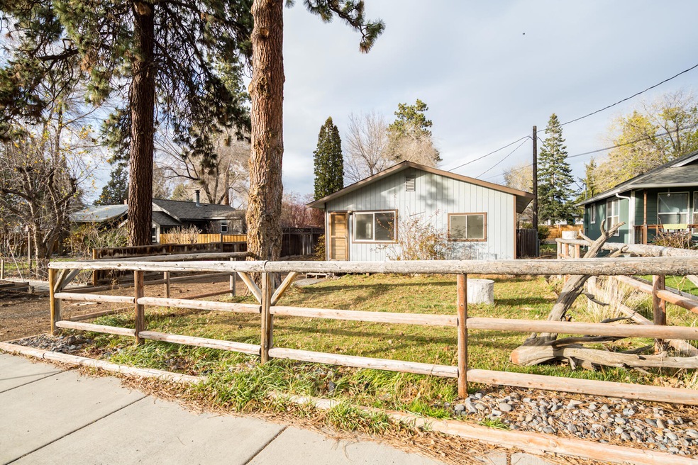 532 NE Norton Ave, Bend, OR 97701 - photo 1