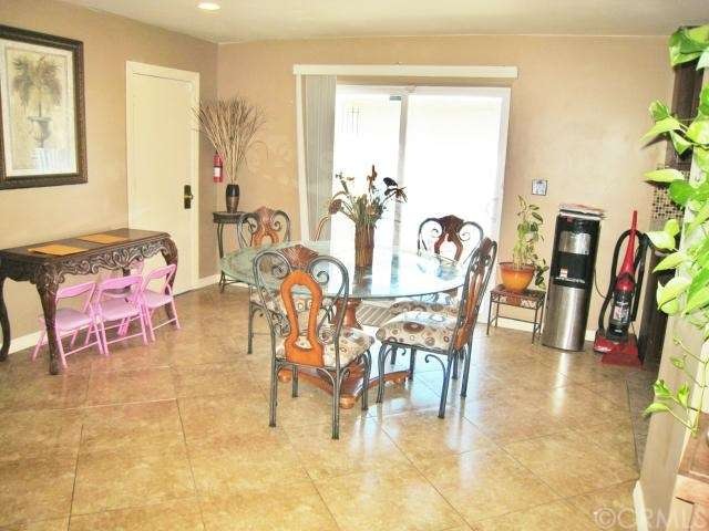 830 W 131st St, Compton, CA 90222 - photo 1