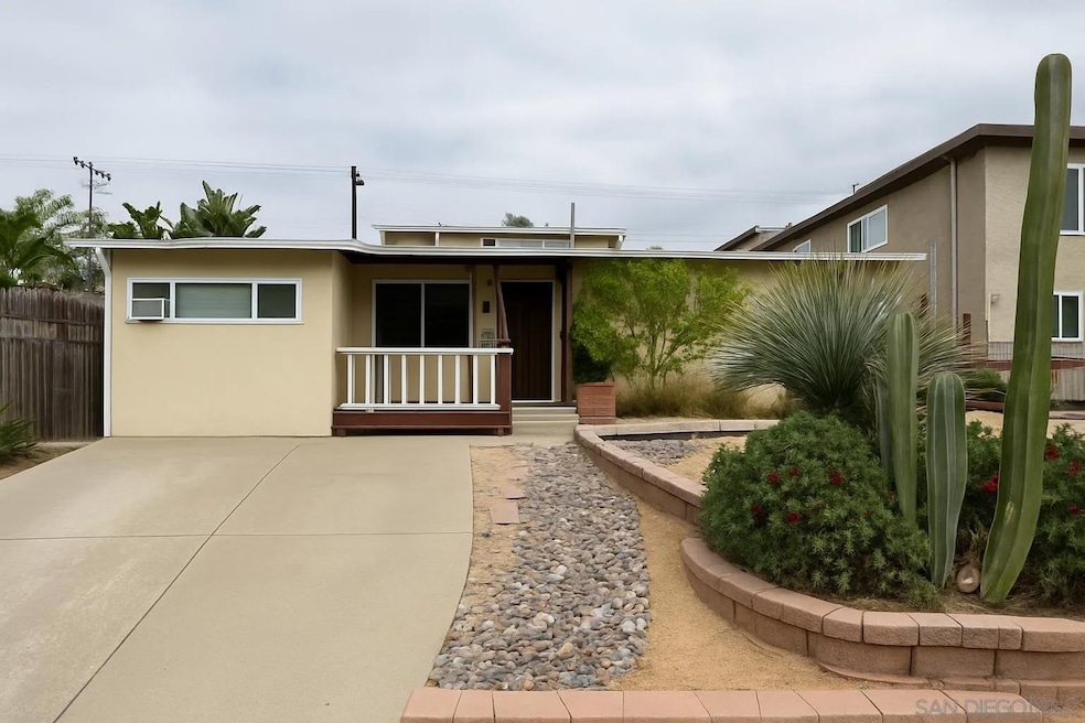 2028 Thomas Ave unit 32, San Diego, CA 92109 - photo 1