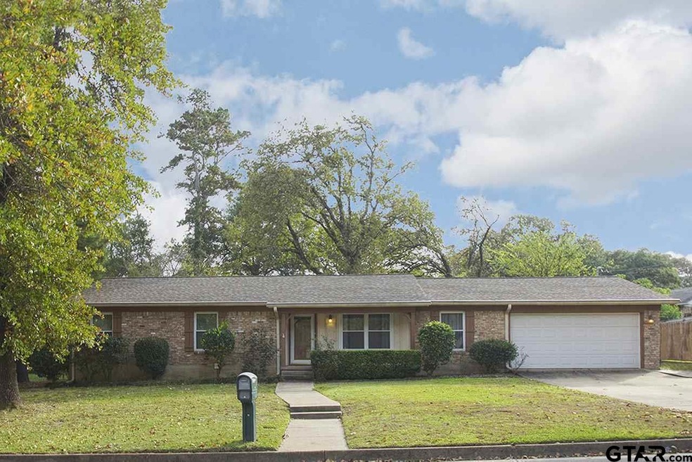 3809 3809 Pine Manor Dr, Tyler, TX 75701 - photo 1