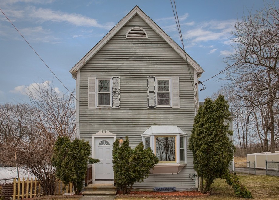 794 Canterbury St, Roslindale, MA 02131 - photo 1