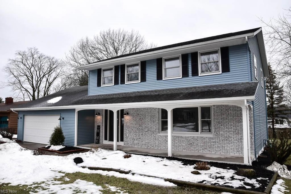 Completely updated 4 bedroom home in Medina!