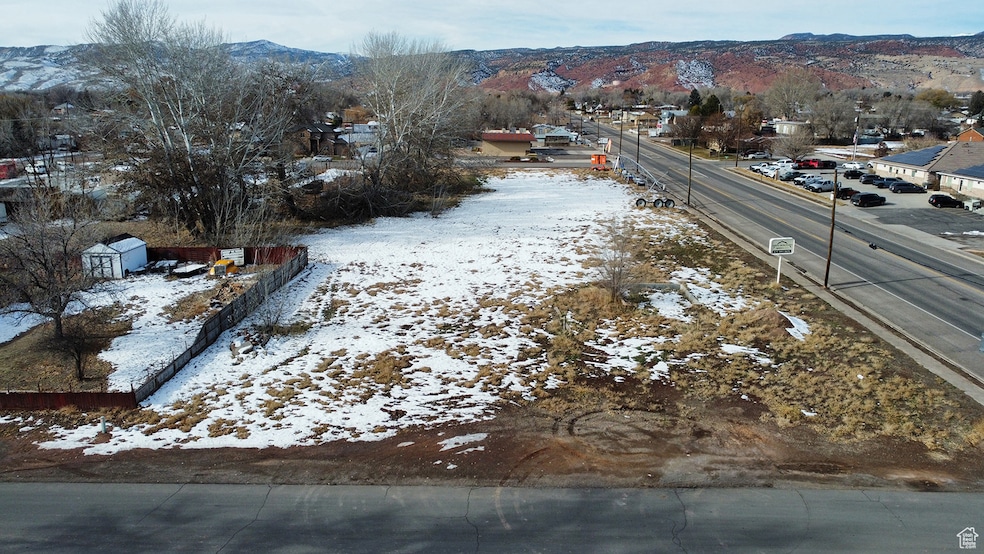 662 E 300 N, Richfield, UT 84701 - photo 1
