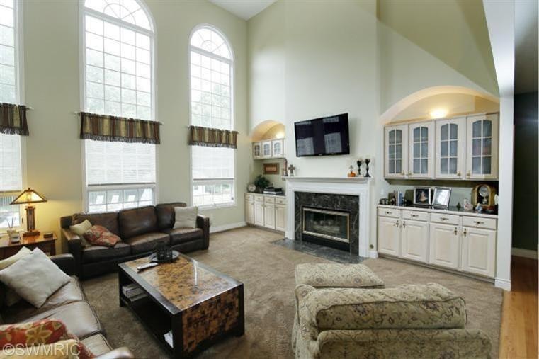 5728 Bobwhite Ave, Kalamazoo, MI 49009 - photo 1