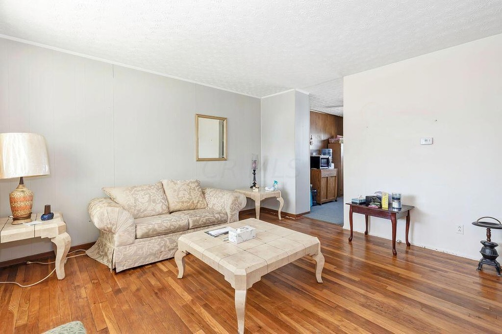1-LivingRoom