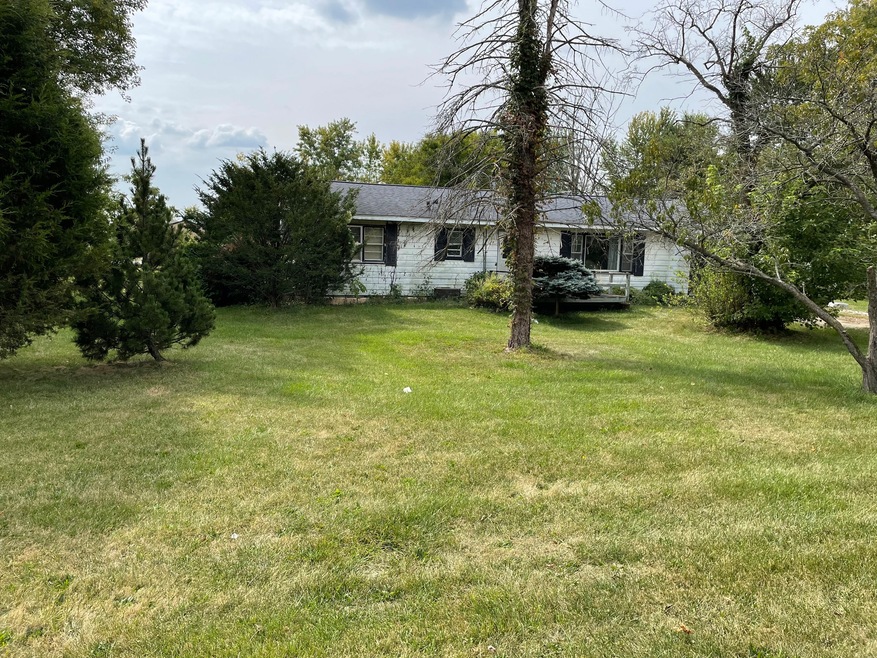 295 W Us Highway 52, Fountaintown, IN 46130 - photo 1